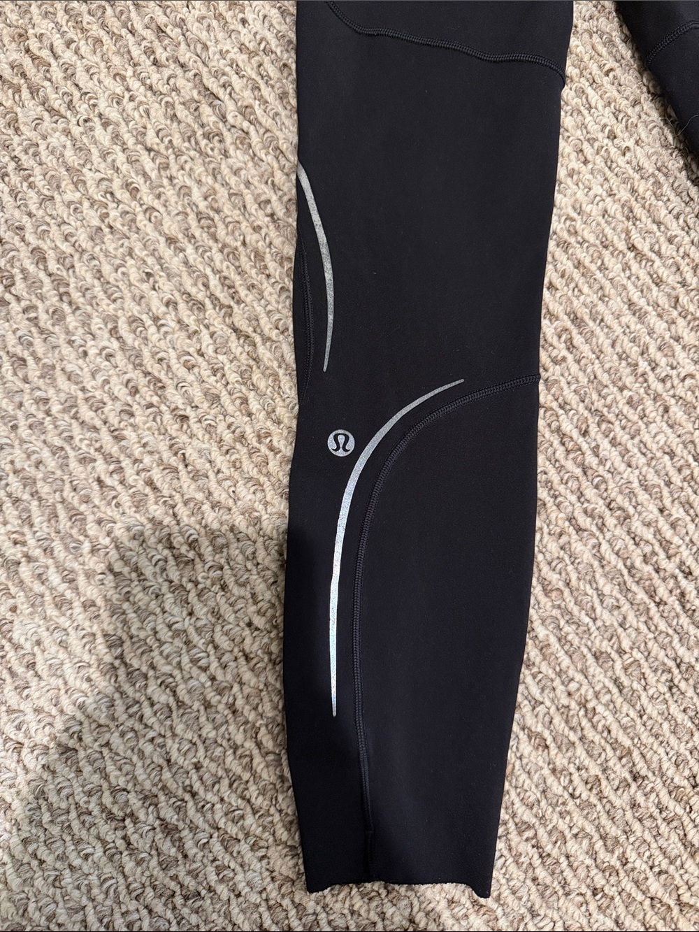 Lululemon Pants Womens 0 Black Base Pace High-Rise HR Reflective Tight 25" - Picture 2 of 12